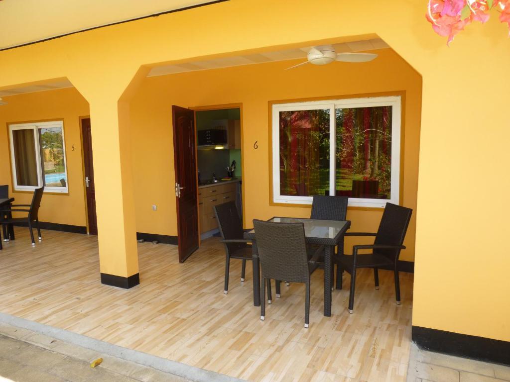 Kekemba Apartments Парамарибо Стая снимка